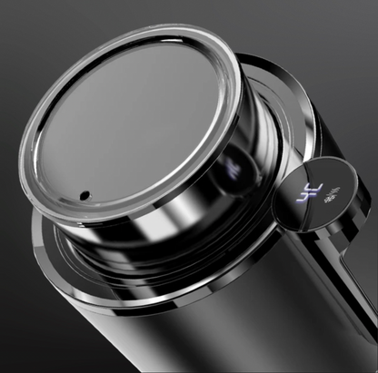 Thermischer Getränkehalter fürs Auto mit Temperaturregelung